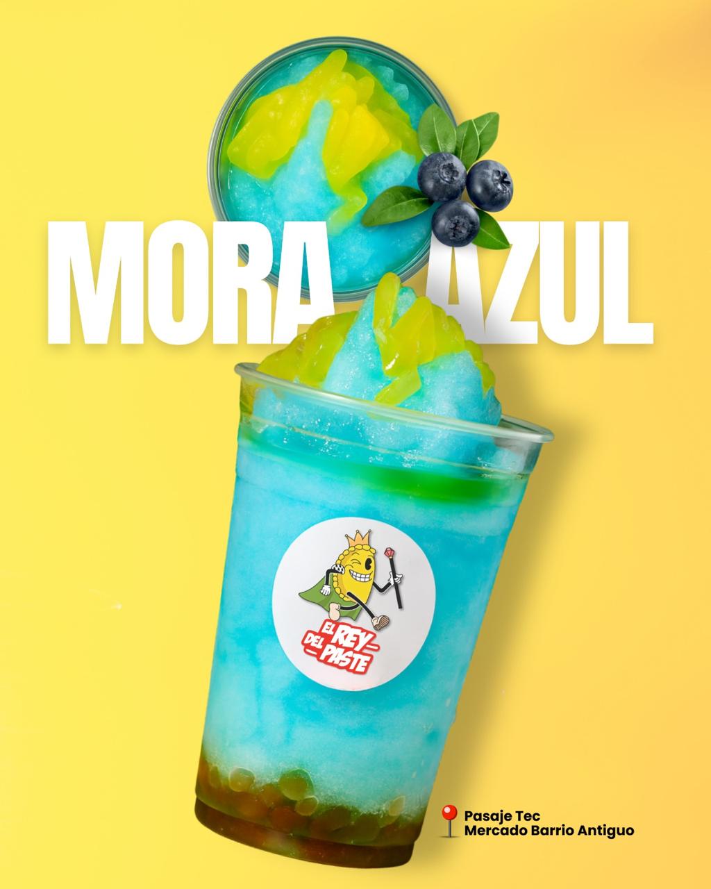 Smoothie de mora azul con tapioca